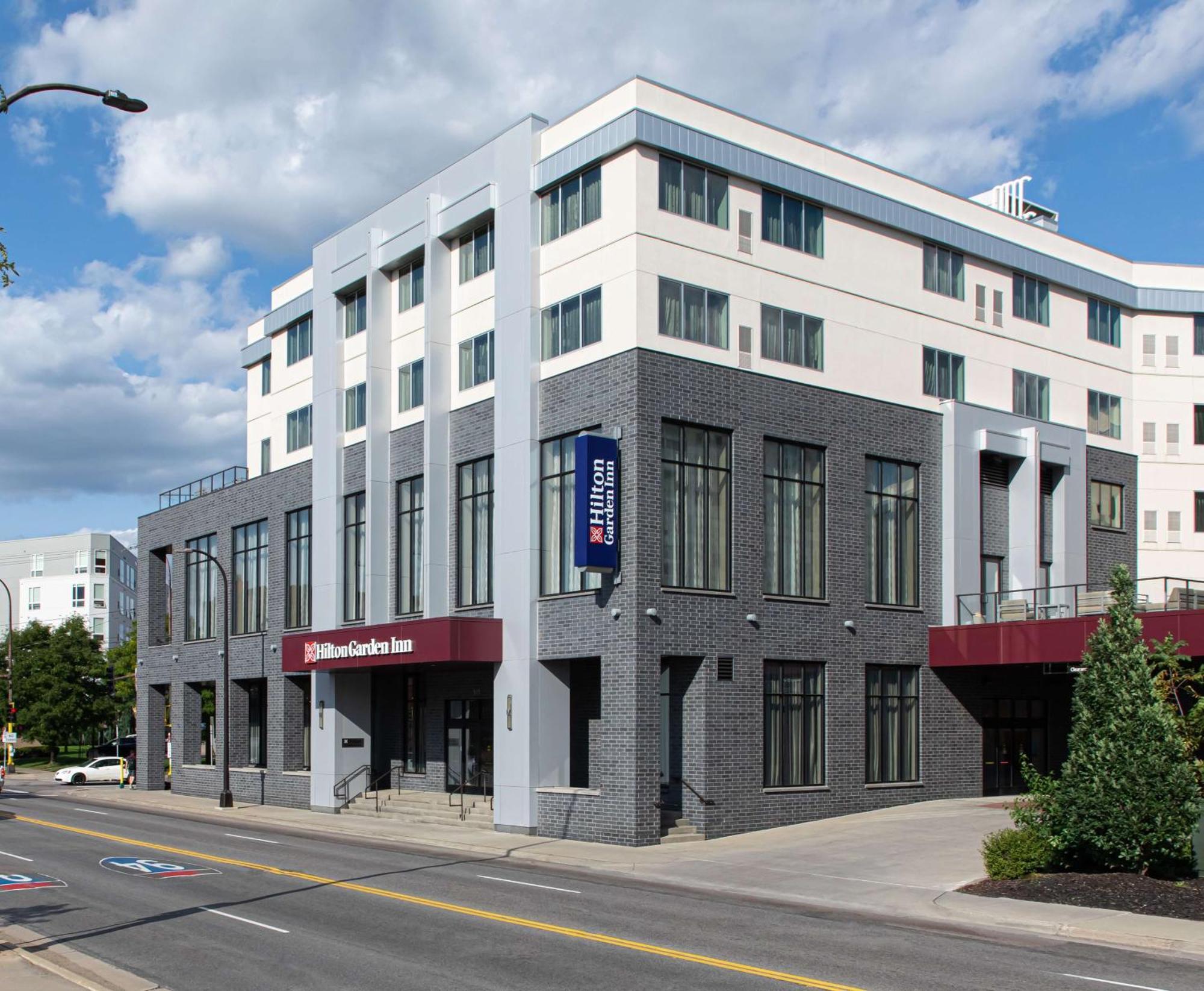 Hilton Garden Inn Minneapolis - University Area Exterior foto